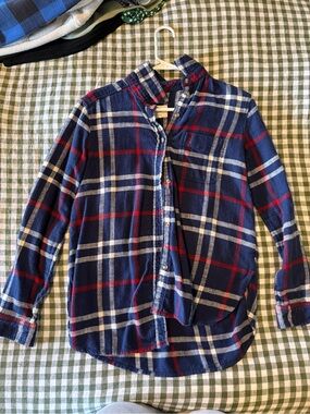 American Eagle Outfitters Navy, Red & White Plaid Button-Down Shirt